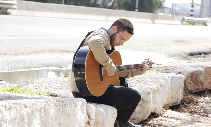 קול חדש במוזיקה: הכירו את פינחס דולינסקי