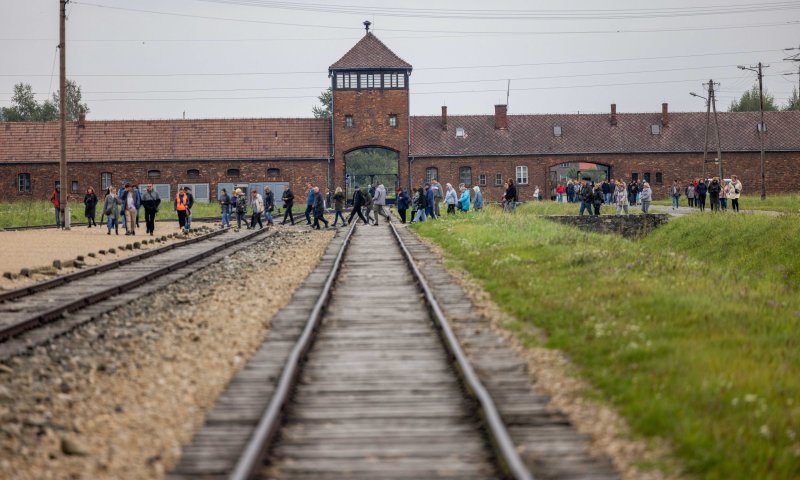 לצד נשיא פולין: הרצוג יוביל את מצעד החיים באושוויץ-בירקנאו