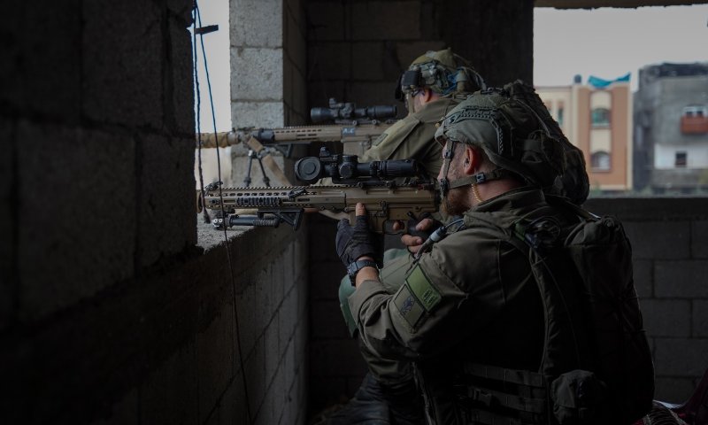 צפו: לוחמי דובדבן בפשיטה על מבנה חמאס בעזה