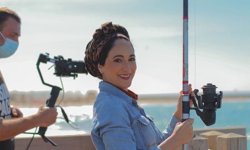 הזמרת הדתייה שרה שפילמן בקליפ חדש לכבוד חודש אדר