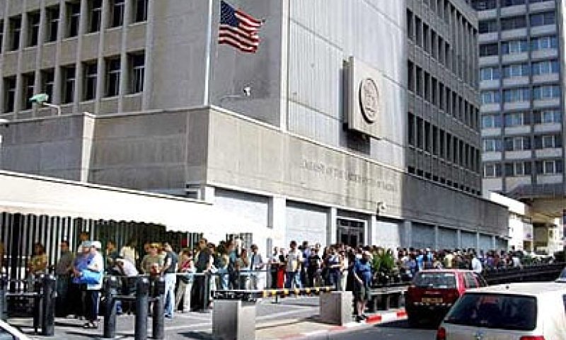 למען מעבר השגרירות; כחלון מקדם פטור מהיתר