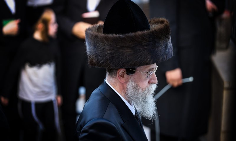 "בלי ילדים" פרויקטור מירון נפגש עם האדמו"ר מבויאן