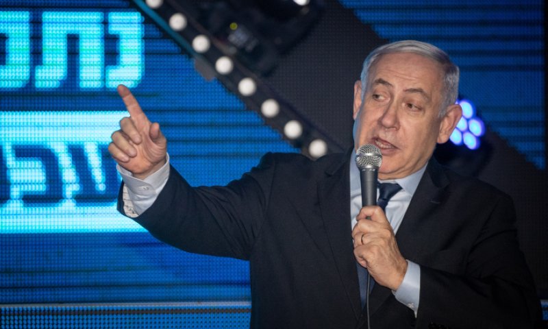 נתניהו מגיב: "ההוא שירה בפעם הקודמת לא איתנו"