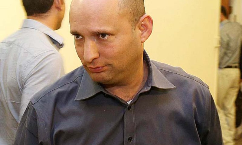 השמאל תוקף את בנט: "חולה נפש קיצוני"