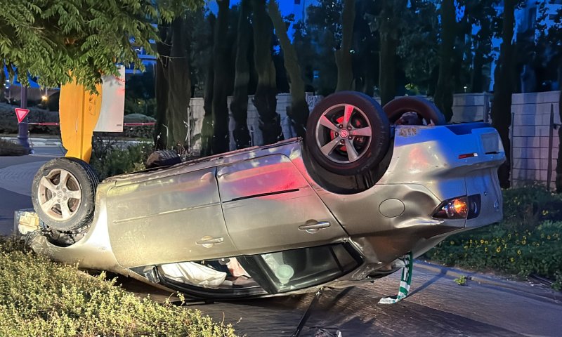 ראשון לציון: בן 30 נהרג בהתהפכות רכב; הנהג נעצר