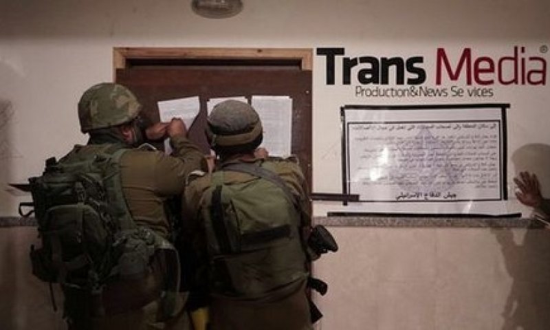 עודדו טרור: צה"ל פשט על 8 כלי תקשורת פלסטינים