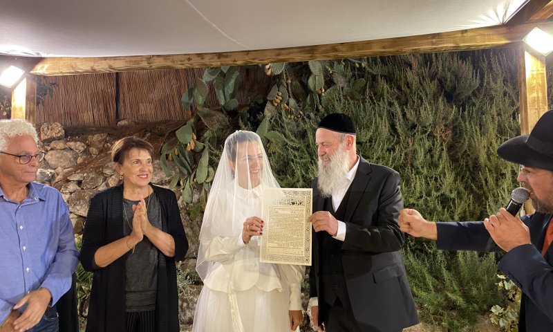 בשעה טובה | שולי רנד וצופית גרנט התחתנו. צפו בתיעוד