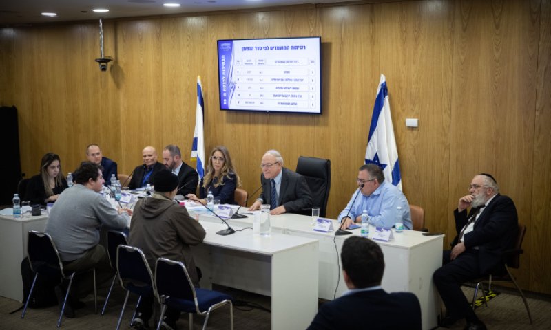 שידור חי: היום האחרון של הגשת הרשימות לכנסת