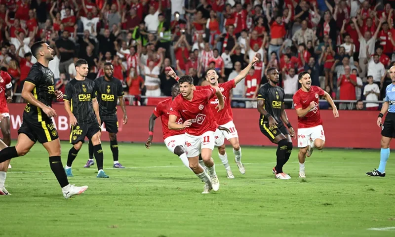 לאחר שסירב בעבר: השחקן הצרפתי חתם בהפועל תל אביב