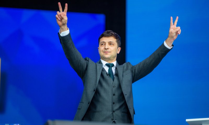 "כמו ישראל": נשיא אוקראינה פיזר את הממשלה