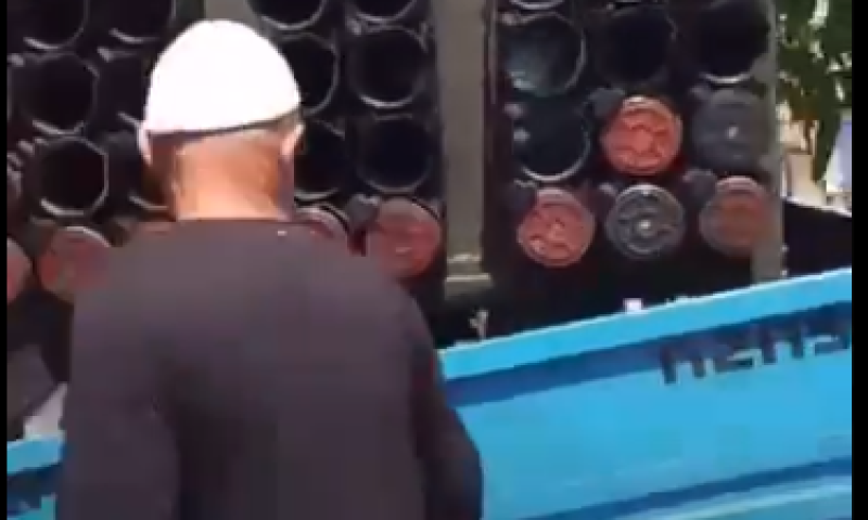 תיעוד מלבנון: תושבים עצרו את הרכב של חיזבאללה