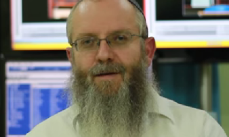 'הרב שיינברג מאיים להטיל עלינו קללות וכישופים'