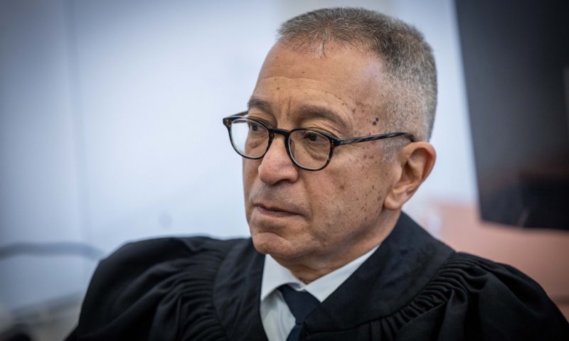 דרמה במשפט נתניהו: הפרקליט עוזב את הייצוג