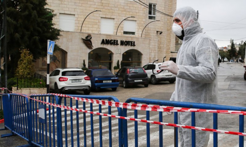 האם מותר להתחפש לחולה קורונה?