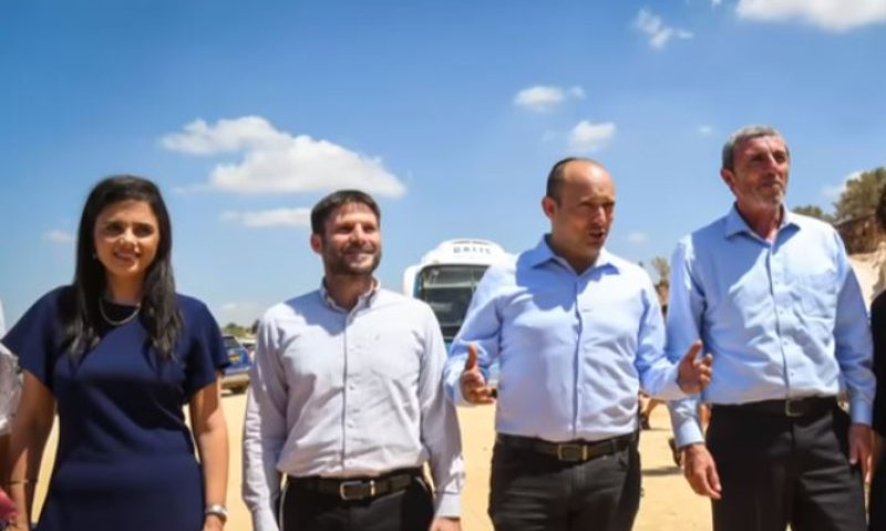 צפו: האם האליטה הסרוגה מסוגלת לפנות לפריפריה?