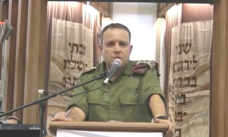 מח"ט הצנחנים בישיבת ההסדר: "מקנא בכם"