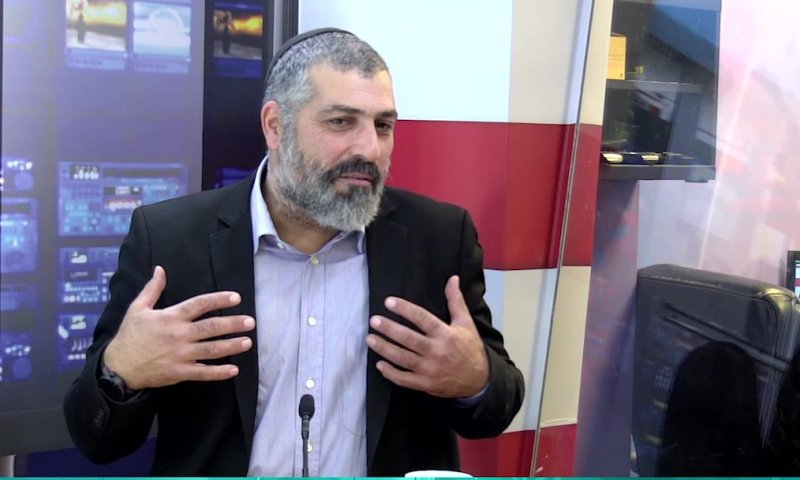 ההתפרצות בחדשות 13: צבי יחזקאלי נדבק בקורונה