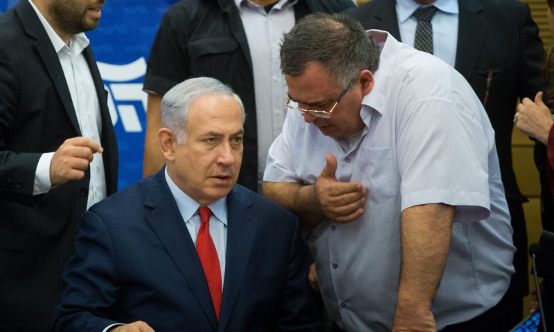 מפחדים שיקליטו אתכם? חוק חדש יאסור זאת