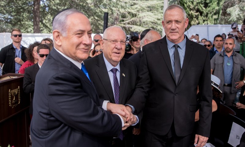 ריבלין לגנץ ונתניהו: "תחזירו את המדינה למסלולה"