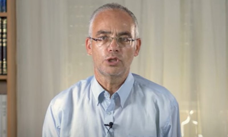 הרב הרשלר לפורום תקנה: "איני מלמד יותר נשים"