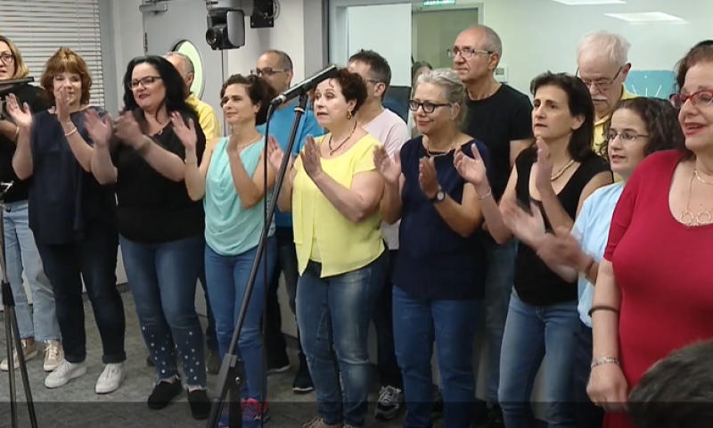 ענק: כך הופכים את עומר אדם לקלאסיקה ישראלית