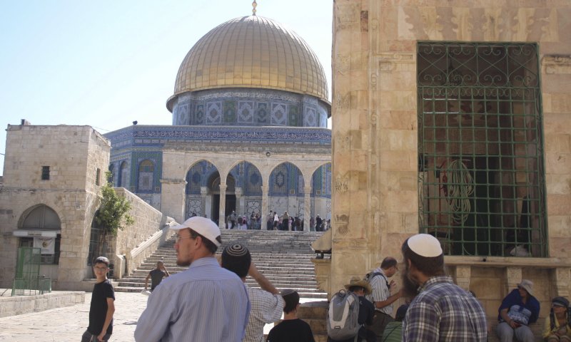 גם לפי הרב עובדיה, אין איסור לעלות להר הבית