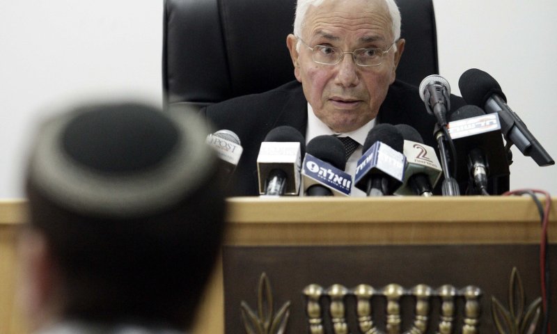 נק' האור: מאז דו"ח הביניים חל שיפור; הסוף: 2011