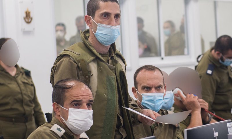 אווירת סוף קורונה? צה"ל מקל בחובת עטיית מסכות
