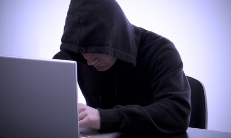 עובד חברת סייבר גנב תוכנת ריגול וניסה למכור אותה