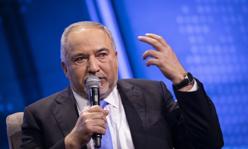 ליברמן הודיע: "מתנגד לחוק המצלמות של הליכוד"