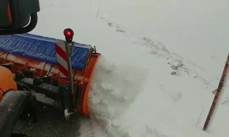 מרהיב: שלג ראשון החל להיערם בחרמון. צפו