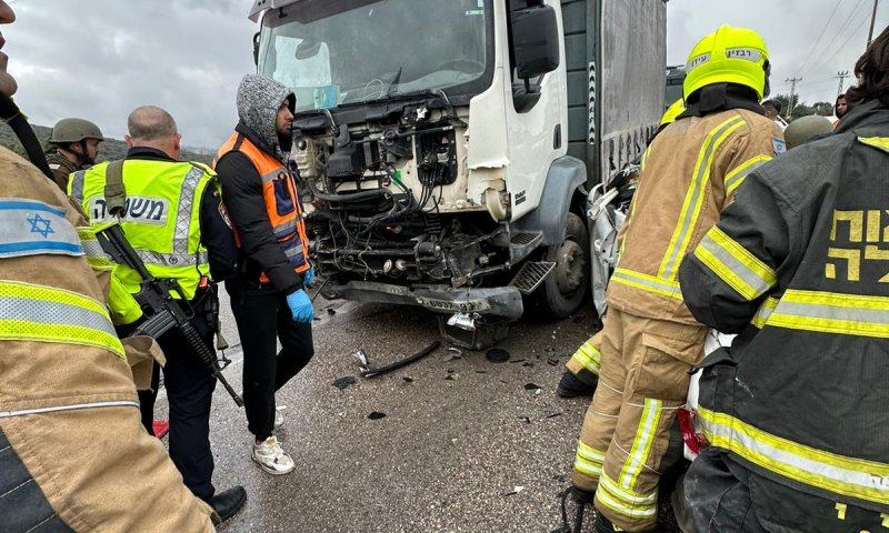 תאונות קשות בנגב ובשומרון, נהג נהרג בכביש 6