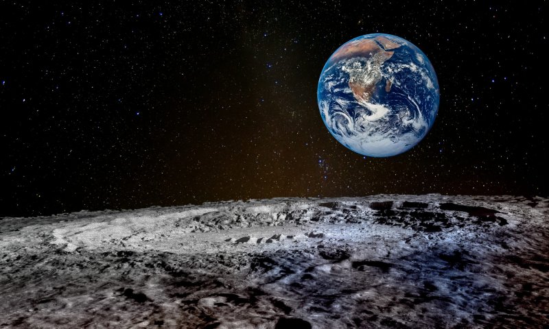 לטוס עד לירח | דברים שאפשר להספיק ב-8 ימים