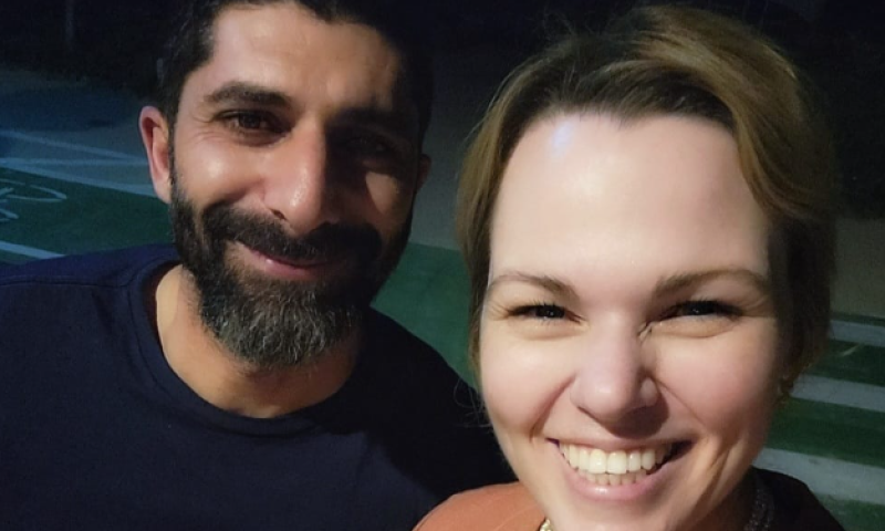 מזל טוב: הסופרת והמנחה הסרוגה התחתנה בגיל 39