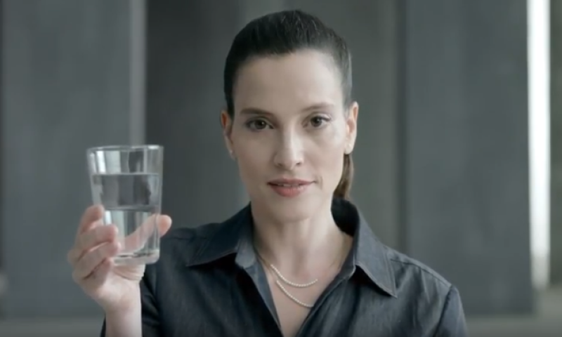 בגלל הציוץ: השחקנית תוסר מהפרסומת המוכרת?