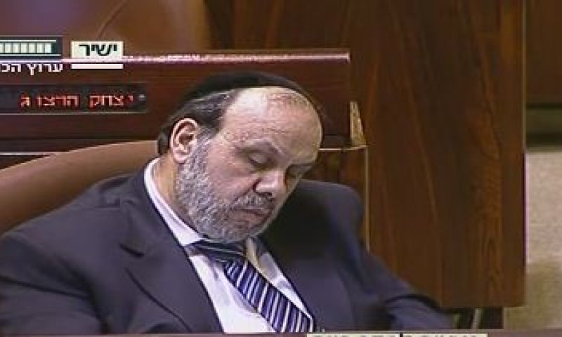 "הבאתם רבנים בדיל פוליטי מסריח"; צפו