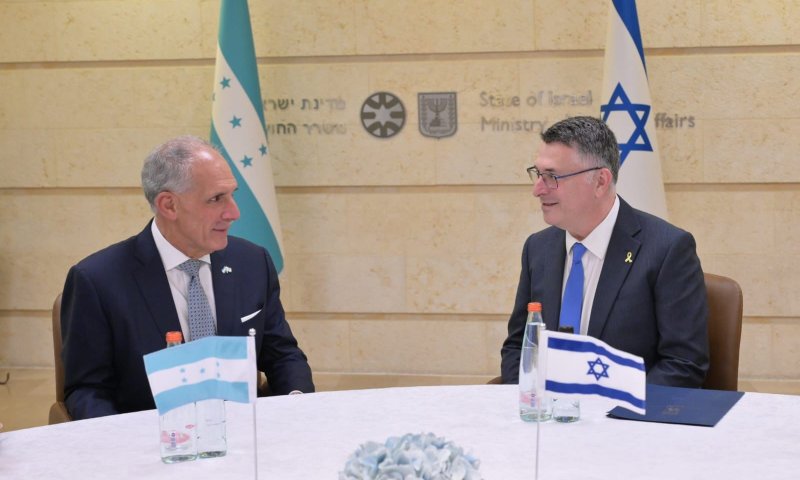 נשיא הונדורס הנבחר: כבר ביום הראשון &ndash; נקבל את השגריר הישראלי