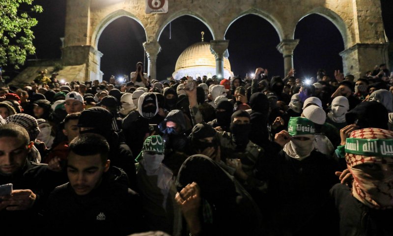 המשטרה איבדה שליטה: צפו בהתפרעויות בירושלים