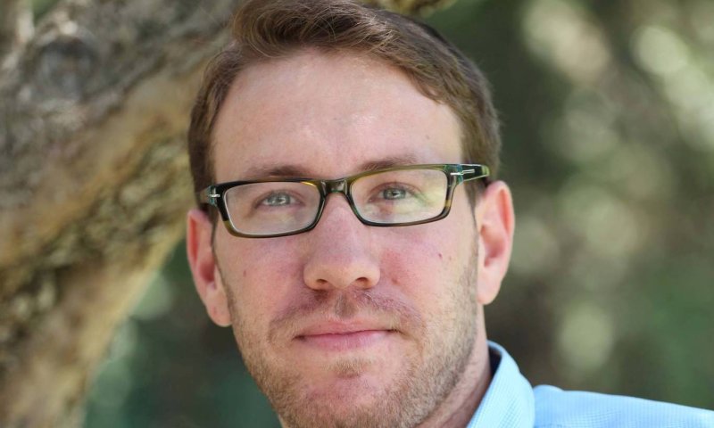 שלזינגר לועג למסיתים: "תזהרו מהאתיופים"