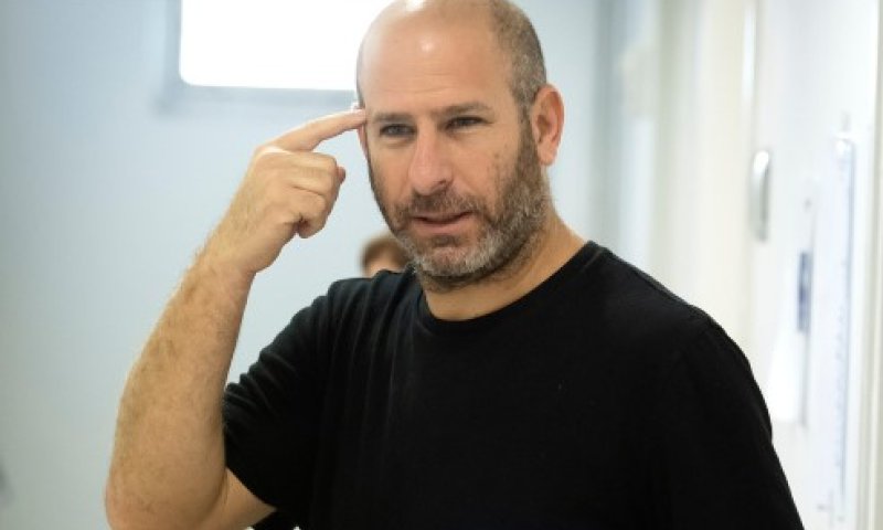 חנוך דאום תוקף: טרול שמתמחה בחילול ה'