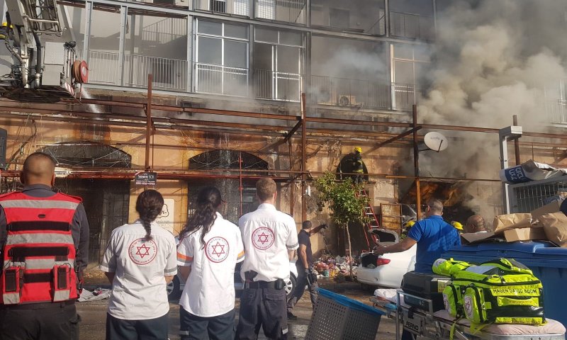 אסון ביפו: שני הרוגים בשריפה שפרצה בחנות