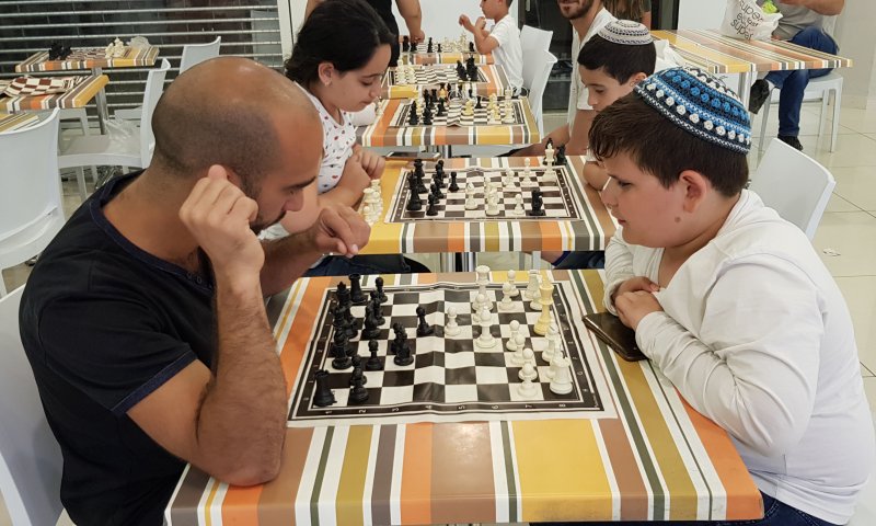 השחמט כובש את הצפון: טורניר אביבי בקניון נחמיה