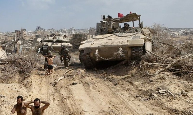 מחבלים בחמאס נכנעים לגבעתי : צפו בתיעוד מבית חאנון