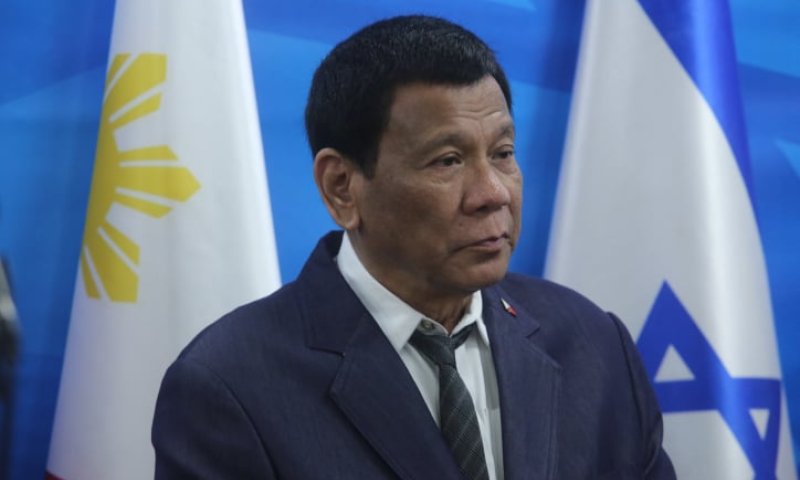 אחרי צו בית הדין בהאג: הנשיא לשעבר נעצר על פשעים נגד האנושות