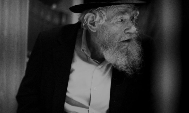 נפרדים מגדול הדור: הרב שטיינזלץ הובא למנוחות