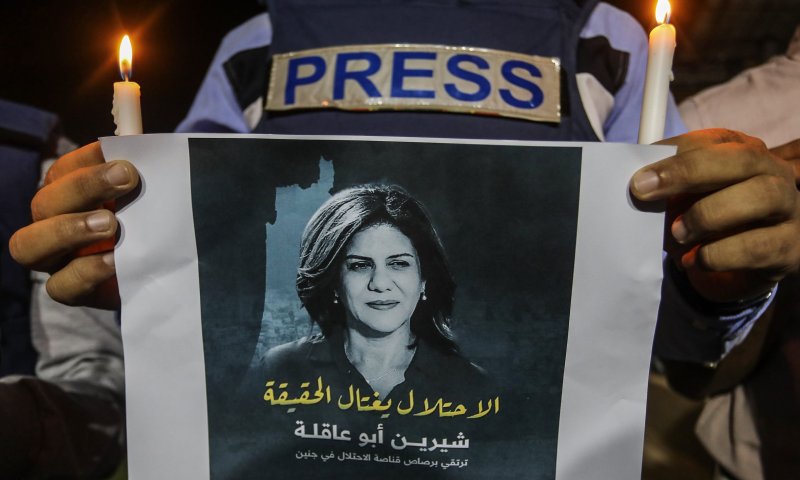 לפיד: "לא יטיפו לנו על מוסר לחימה, בטח לא אל-ג'זירה"