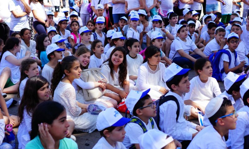 המיזם הצליח: גם חילונים וחרדים חגגו את יום ירושלים