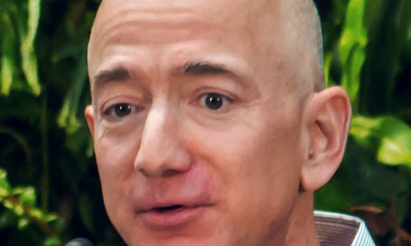 זו הזמרת שתשתף פעולה עם תוכנית החלל של ג'ף בזוס