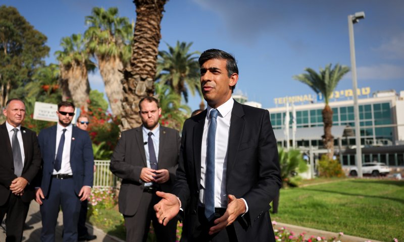 ראש ממשלת בריטניה רישי סונאק נחת בישראל