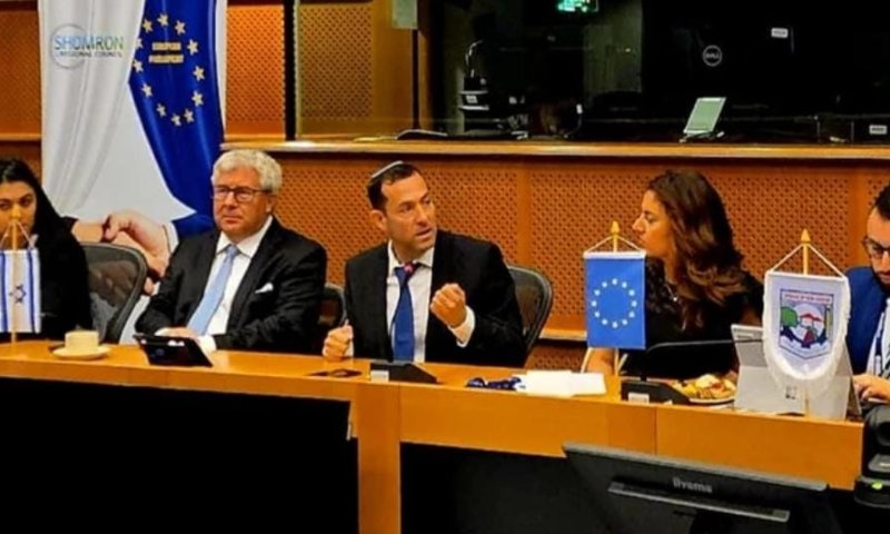 חברת הפרלמנט האירופי: "אתם צריכים להגיע לבקר בשומרון"